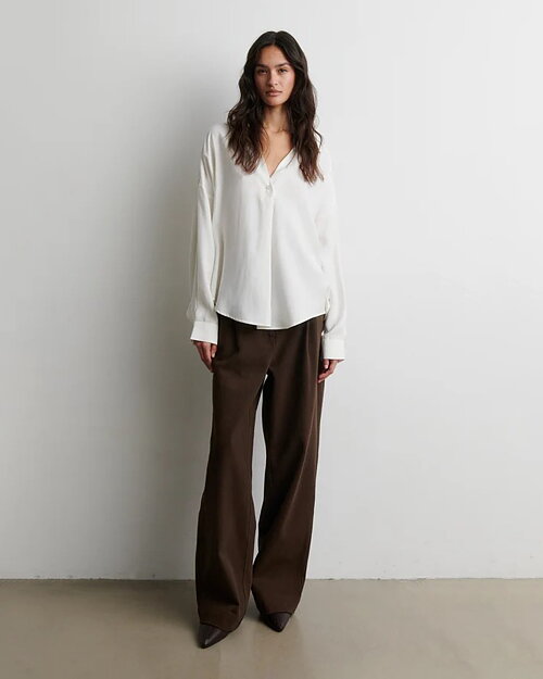 Blus Timeline v-ringad krage offwhite - 5