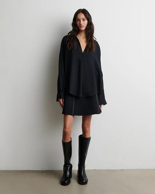 Blus Timeline v-ringad krage svart - 4