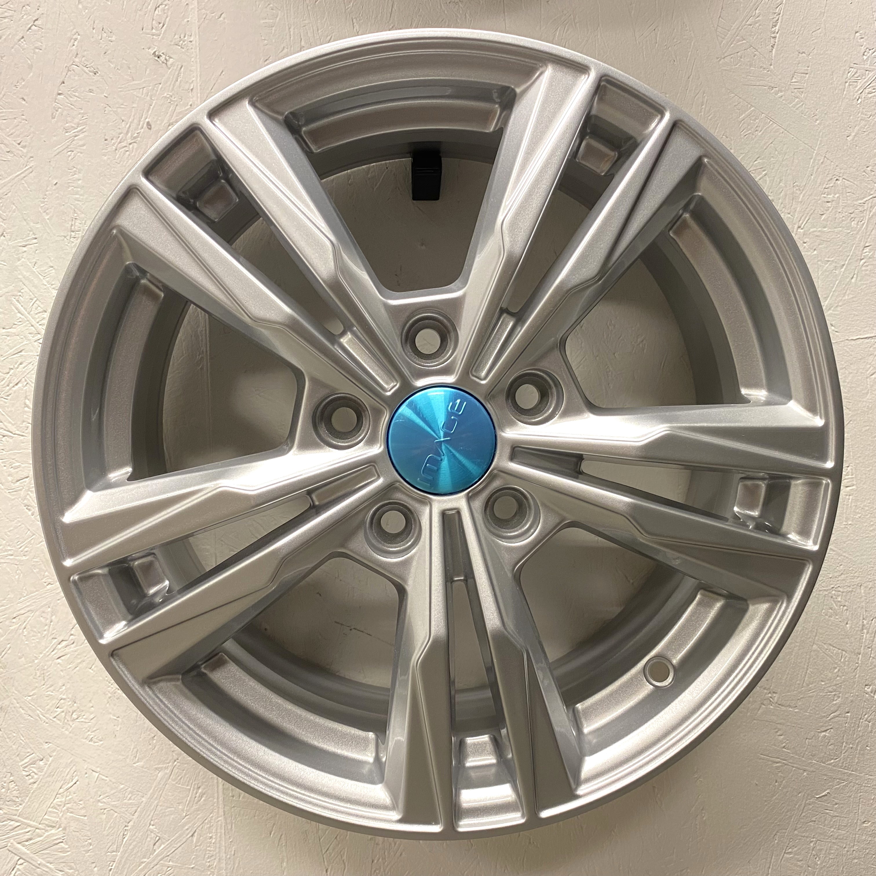 BEGAGNAT (NYA) | 4 st | 16" ALUFÄLGAR Elite Wheels Dynamic Arrow | 5x114.3 6.5x16 ET50 67.1 - Se skada - 5