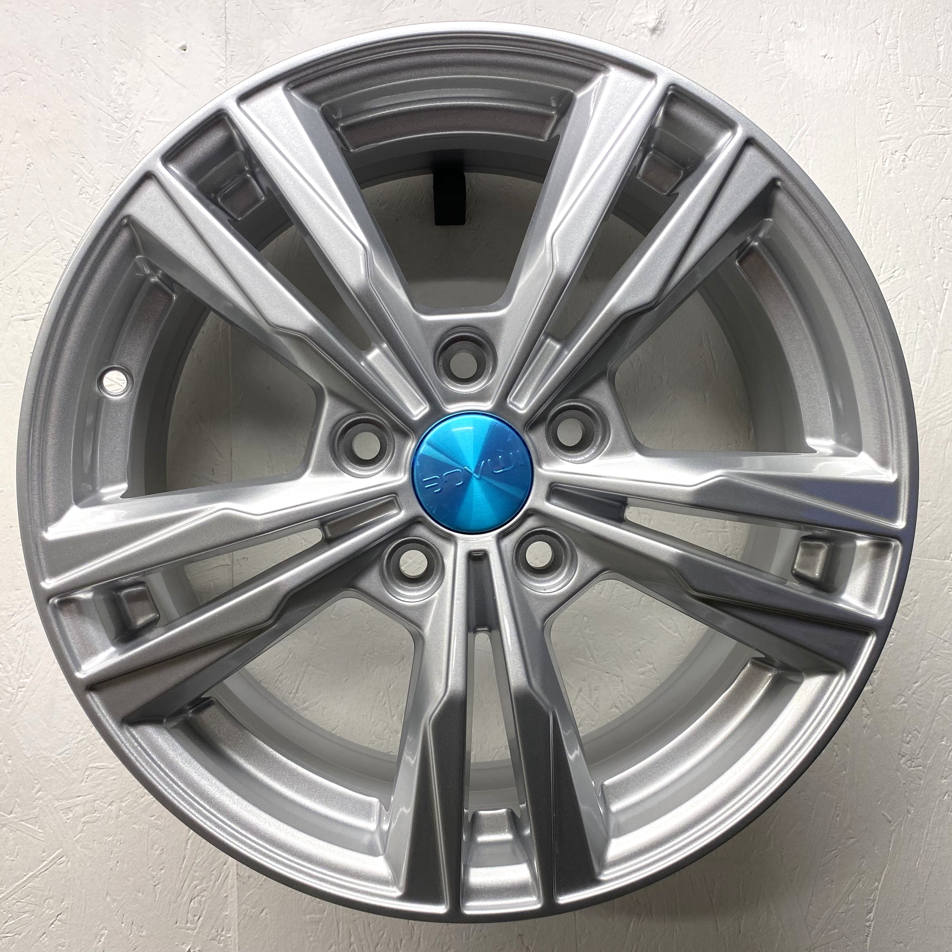 BEGAGNAT (NYA) | 4 st | 16" ALUFÄLGAR Elite Wheels Dynamic Arrow | 5x114.3 6.5x16 ET50 67.1 - Se skada - 4