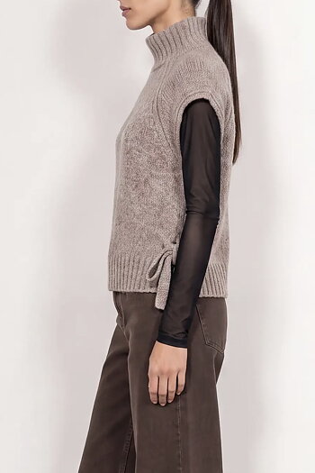 Leveté Room - Toga 3 Waistcoat Plaza Taupe Mel