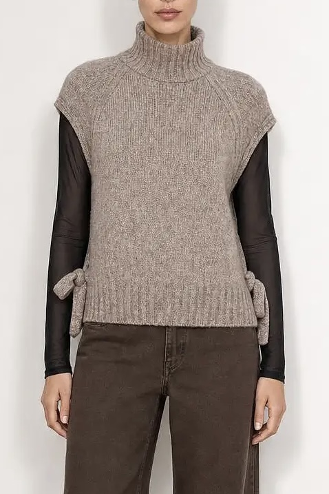 Leveté Room - Toga 3 Waistcoat Plaza Taupe Mel