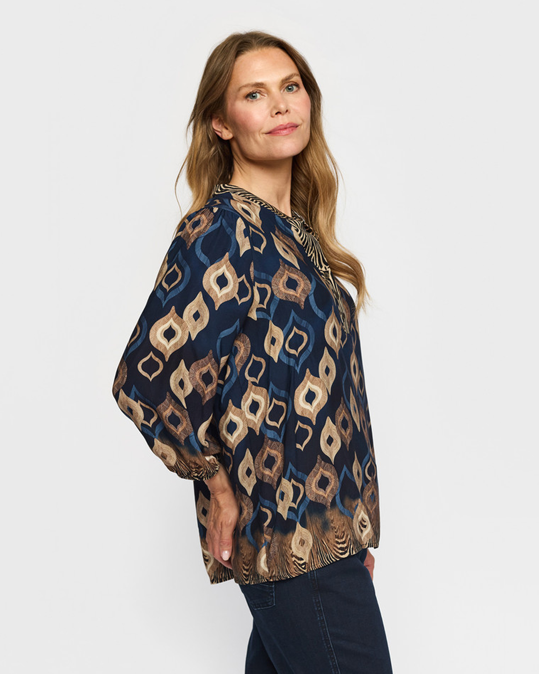 Blus Eline rundringad blå/beige mönstrad - 4