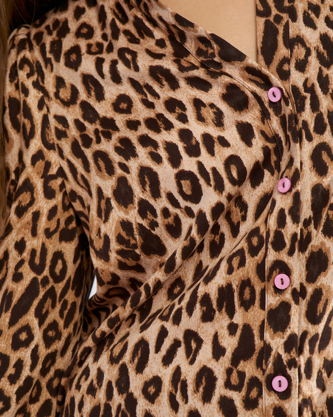 Blus Lorena v-ringad leopardmönstrad beige/brun - 3
