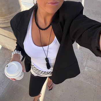 Cecile black pearl necklace
