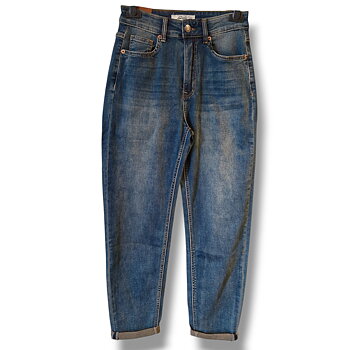 Jewelly Mom fit jeans