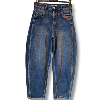 Jewelly Barrel jeans