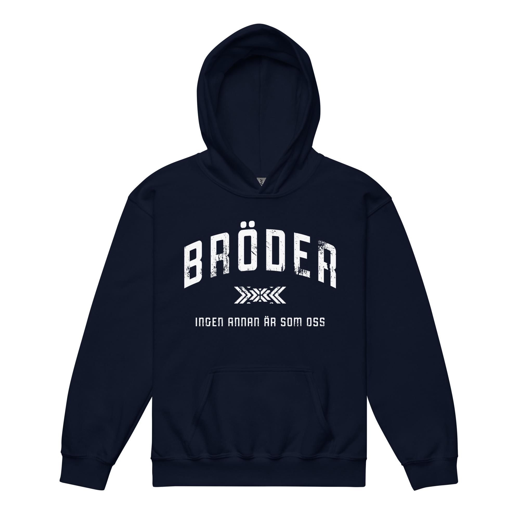 Mjuk hoodie för barn i klassisk modell med trycket ”Bröder – ingen annan är som oss” i vitt på bröstet. Mjuk fleece, dubbelfodrad huva och magficka framtill. Modellen är utan dragsko för barnets säkerhet. Finns i storlekarna 110/116–158/164. Material: 50 % bomull, 50 % polyester.