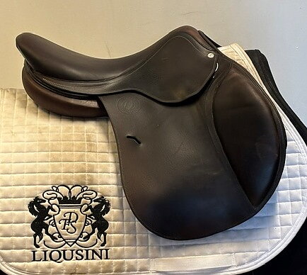 Hoppsadel Antares Signatur 17"