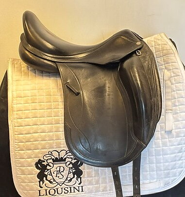 Dressyrsadel Equipe Olympia 17"
