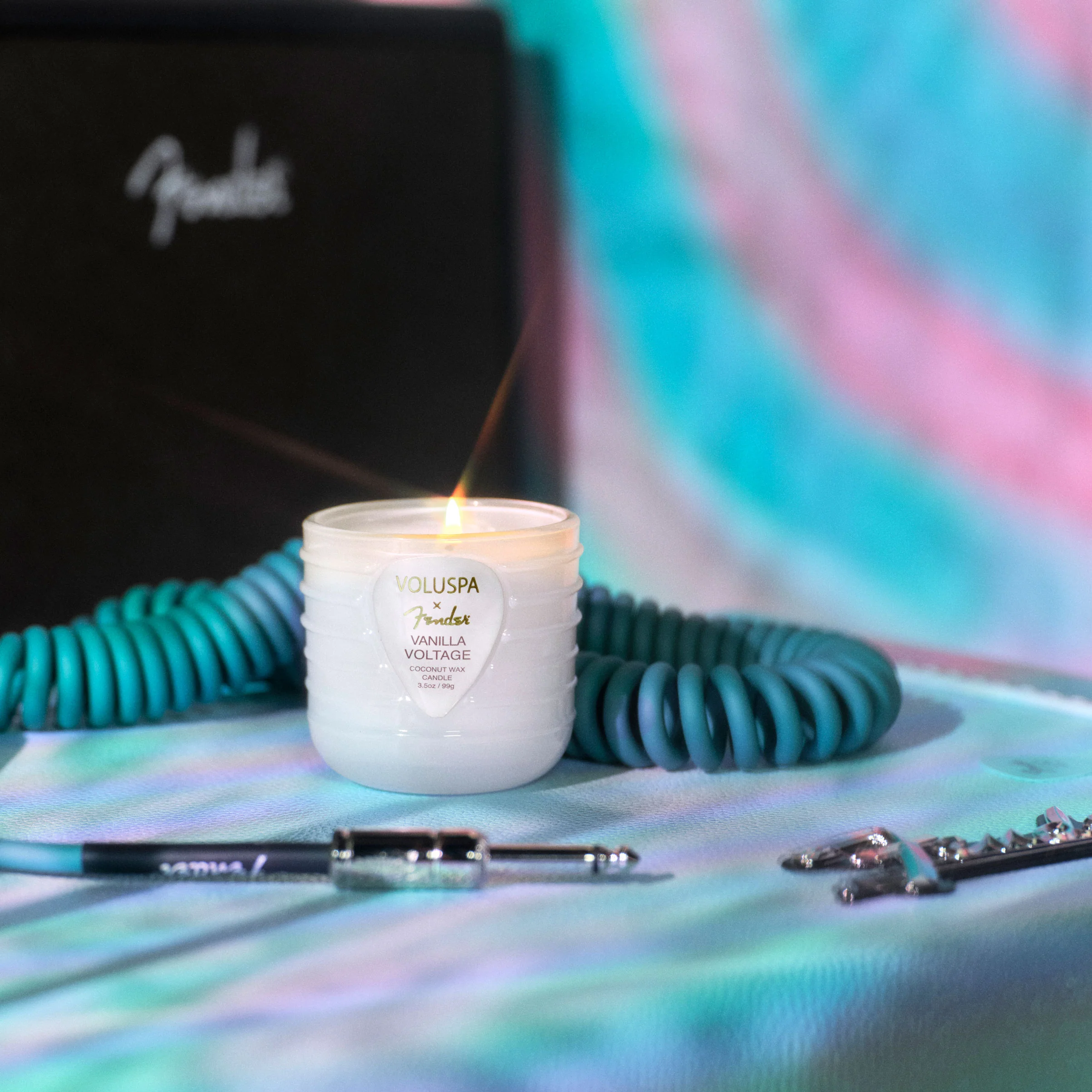 Voluspa Fender Vanilla Voltage Pedestal Candle - 3