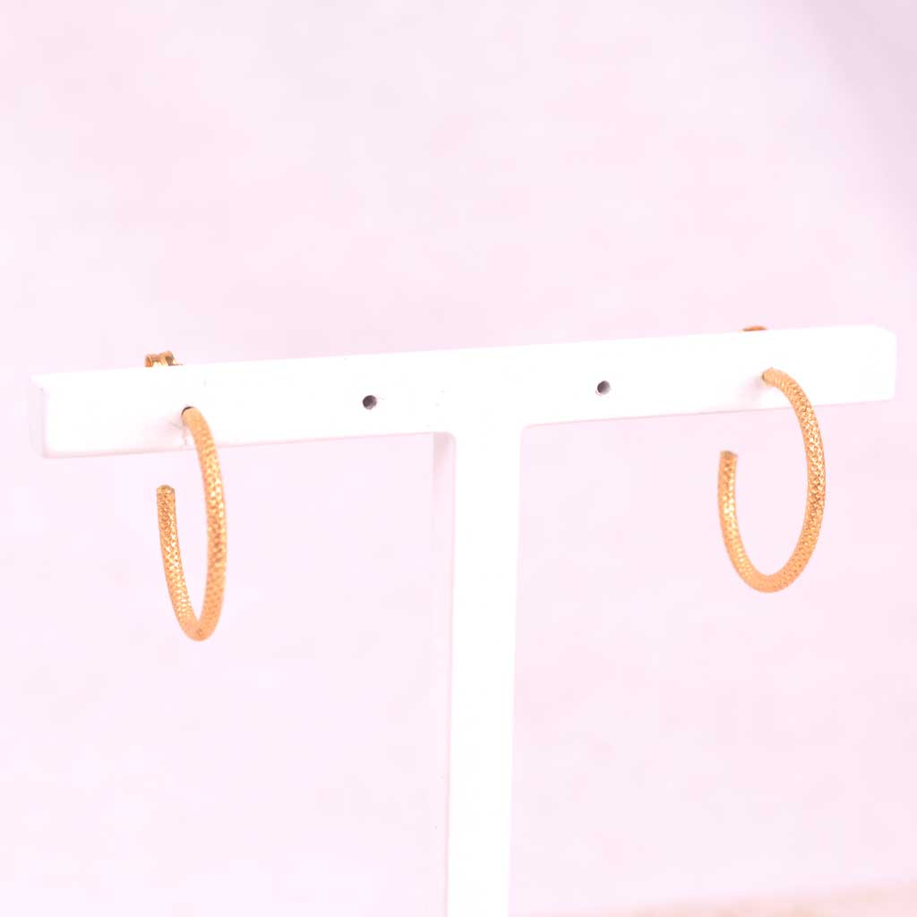 Gold Hoop Earrings with a Patterned Finish, 18k Gold, Vintage - 3