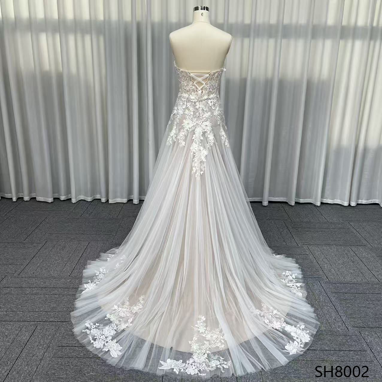 Dnnovia bridal SH8002 - 3
