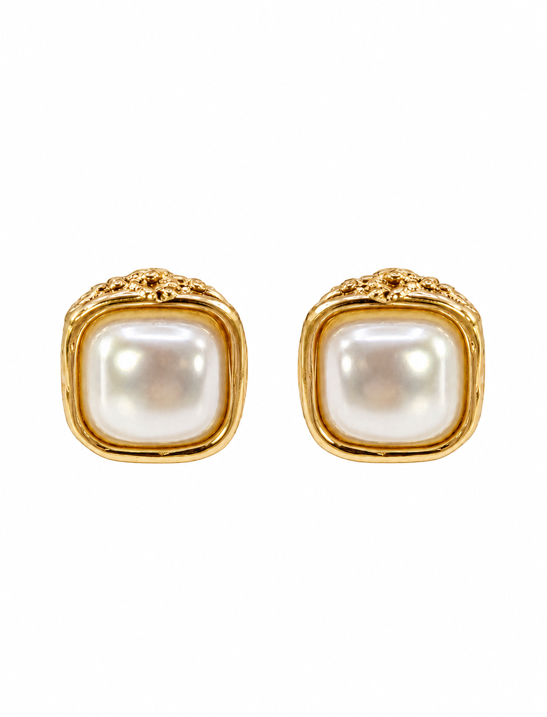 MAYOR PEARL EARRING