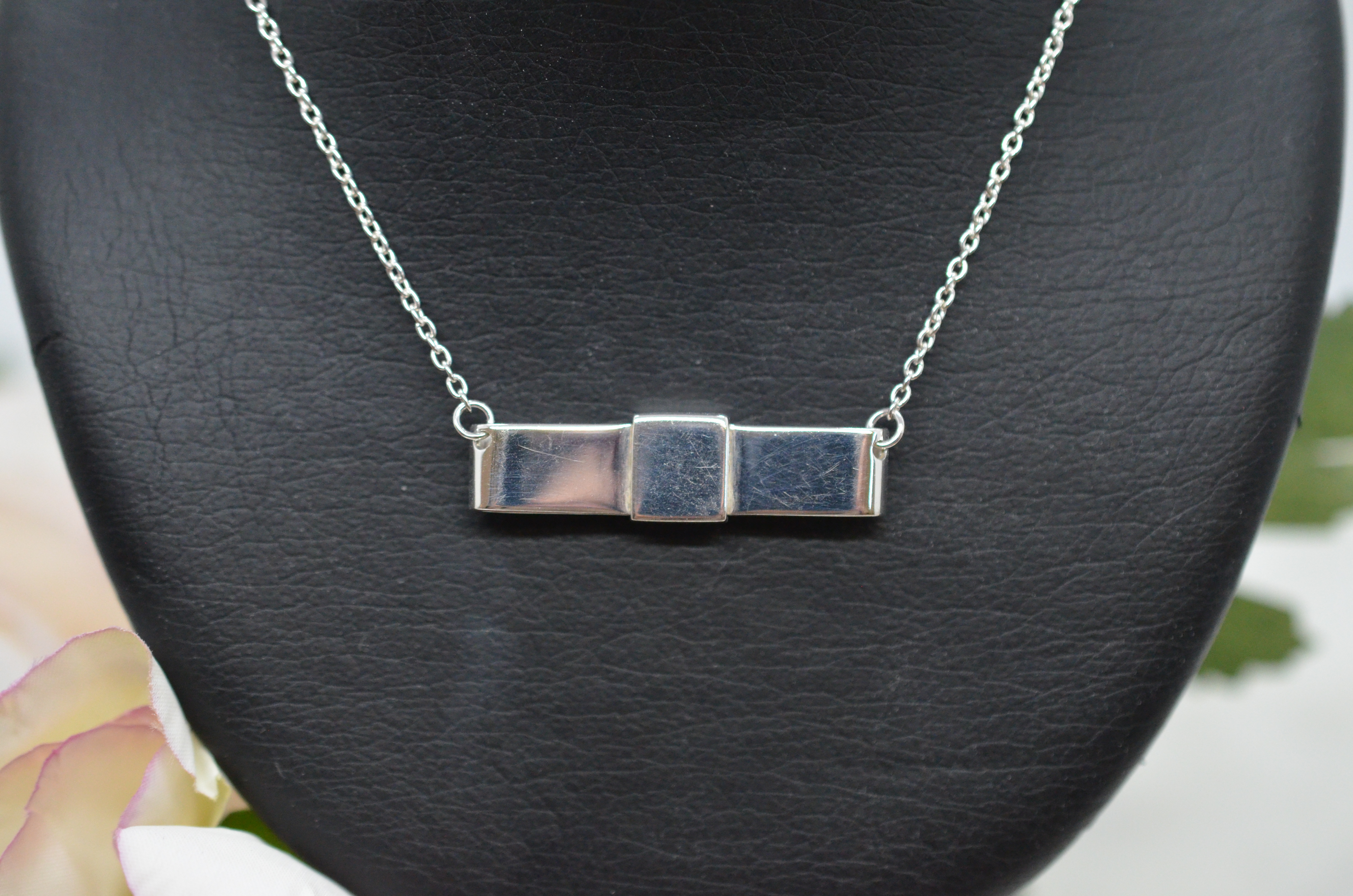 Second Hand Efva Attling silverhalsband "BOW WOW WOW" - 2