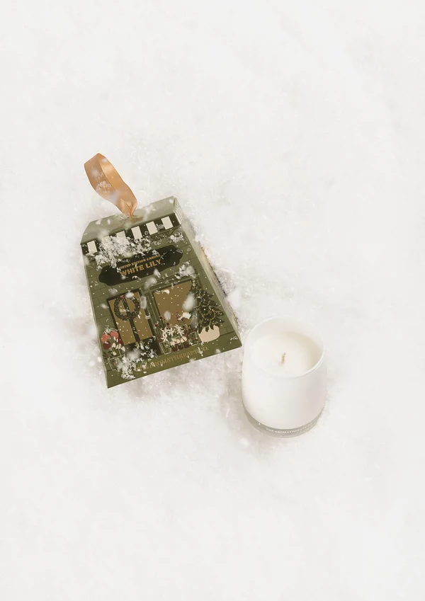 The Aroma Therapy Limited Edition White Lily Candle 80 gr - 2