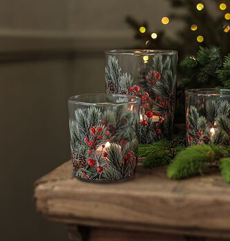 Maja Lykta Winter Berries (Välj mellan 2 olika storlekar)