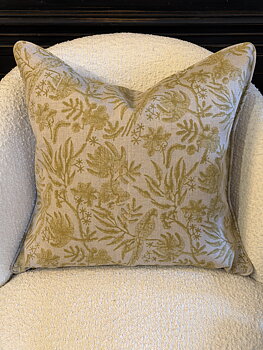 Kuddfodral i linne Parrot Open ockra 50x50
