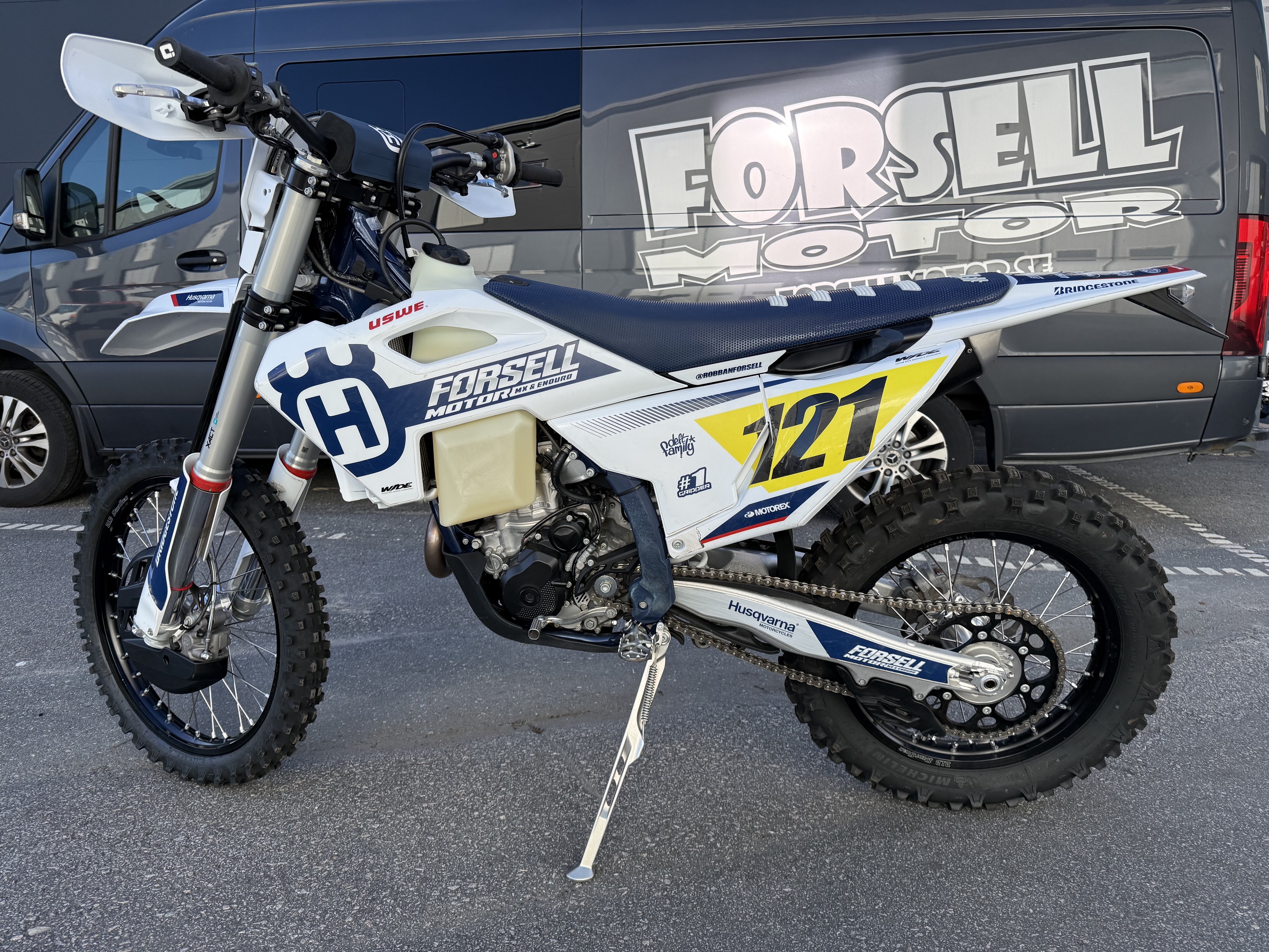 Husqvarna FE250 2024 / Endast 21tim / Räntefritt 24mån - 2