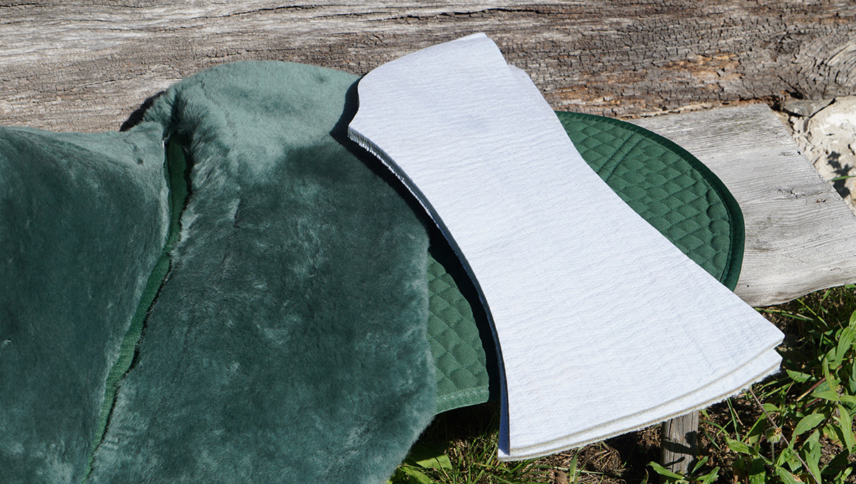 F.R.A.® saddle pad for treeless saddles, genuine Merino wool (includes 2 inserts), green, S - 3