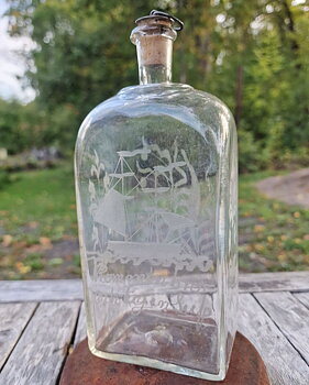 Schnapps bottle ship 1800-tal
