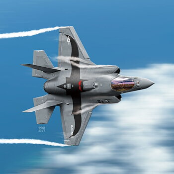 1/72 USMC F-35B LIGHTNING ll VMFA-242 Bats