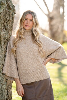 Willow sweater truffle sand