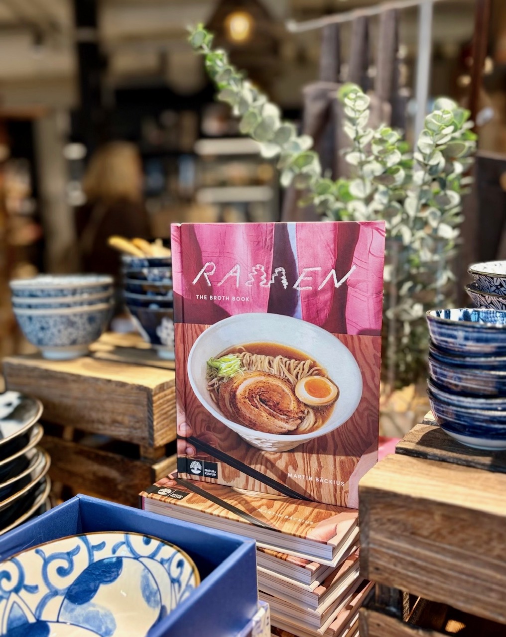 Kokbok Ramen - The Broth Book Martin Bäckius Signerad - 10