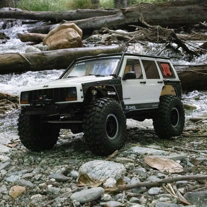 AXIAL 1/10 SCX10 III Jeep Cherokee XJ White - 11