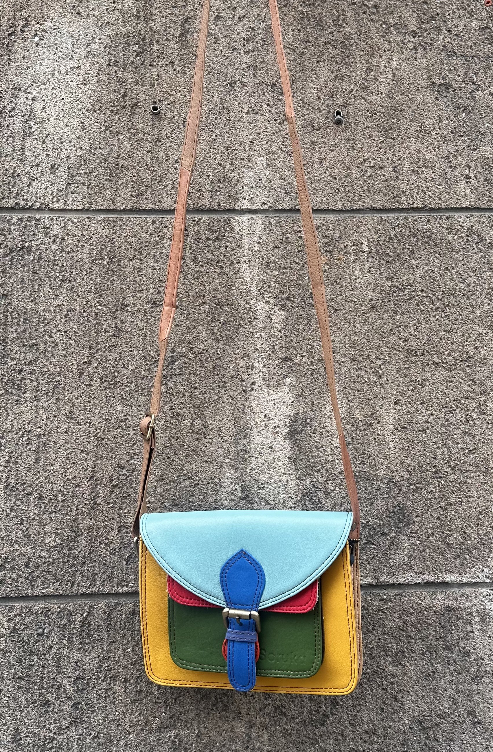 Liten skinnväska från Soruka, 21x16 cm, mix - 2