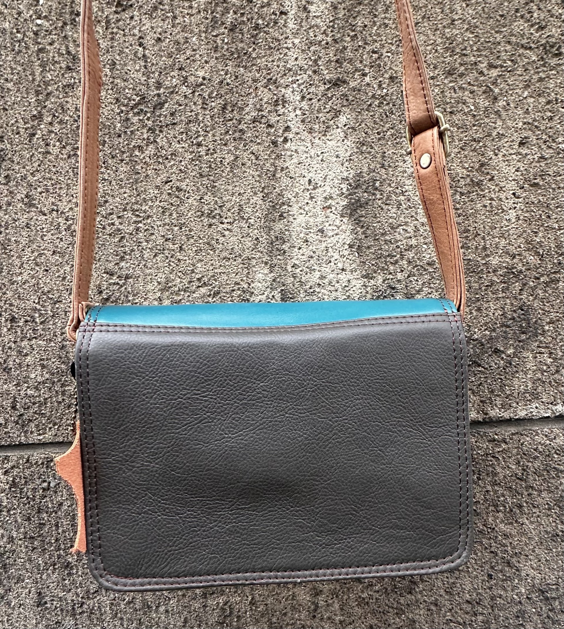 Liten skinnväska från Soruka, 21x16 cm, mix - 4