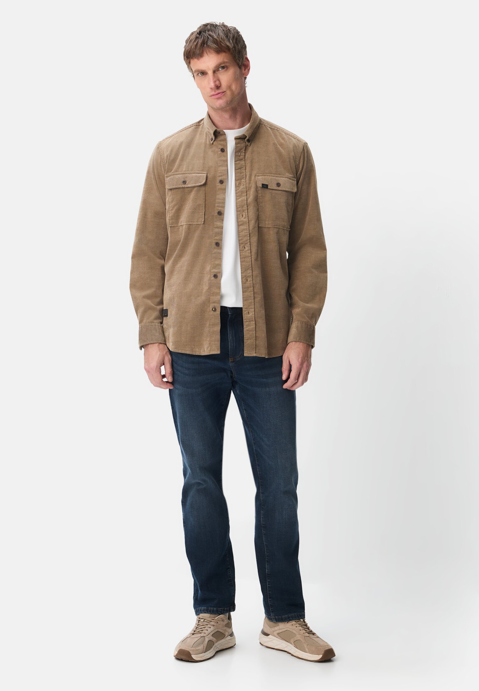 Overshirt i manchester med 2-vägsstretch, ljusbrun, från camel active.  - 5
