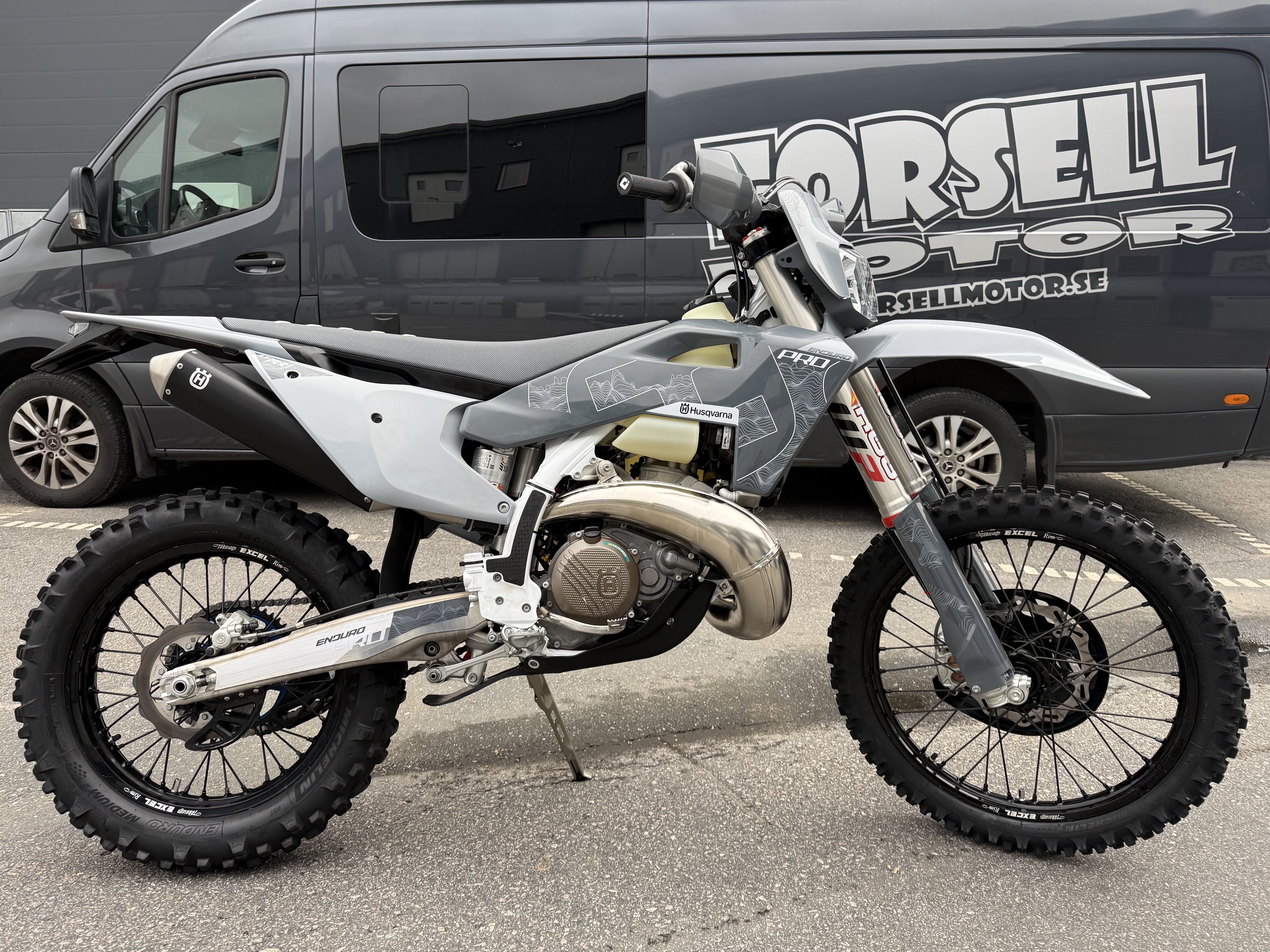 Husqvarna TE300 PRO 2026 / Endast 18tim / Räntefritt 24mån