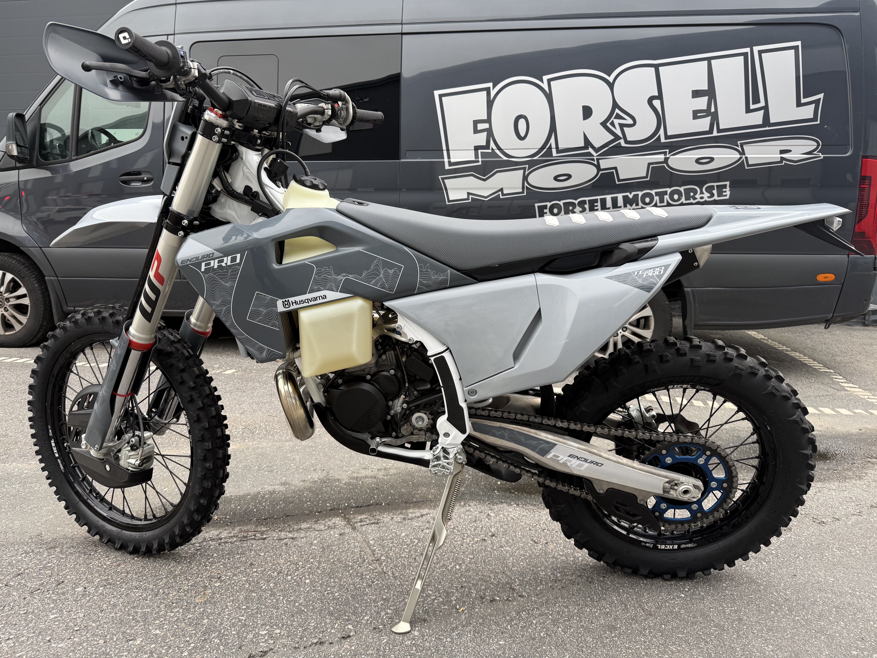Husqvarna TE300 PRO 2026 / Endast 18tim / Räntefritt 24mån - 2