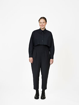 Pleated trousers