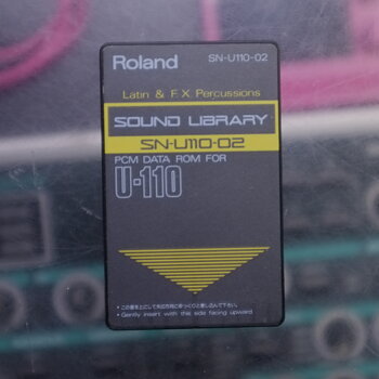 Roland SN-U110-02 Latin & F.X. Percussions, beg