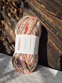 Rebell sockgarn 9403 Rosa/blågrå print 100gr Gjestal garn