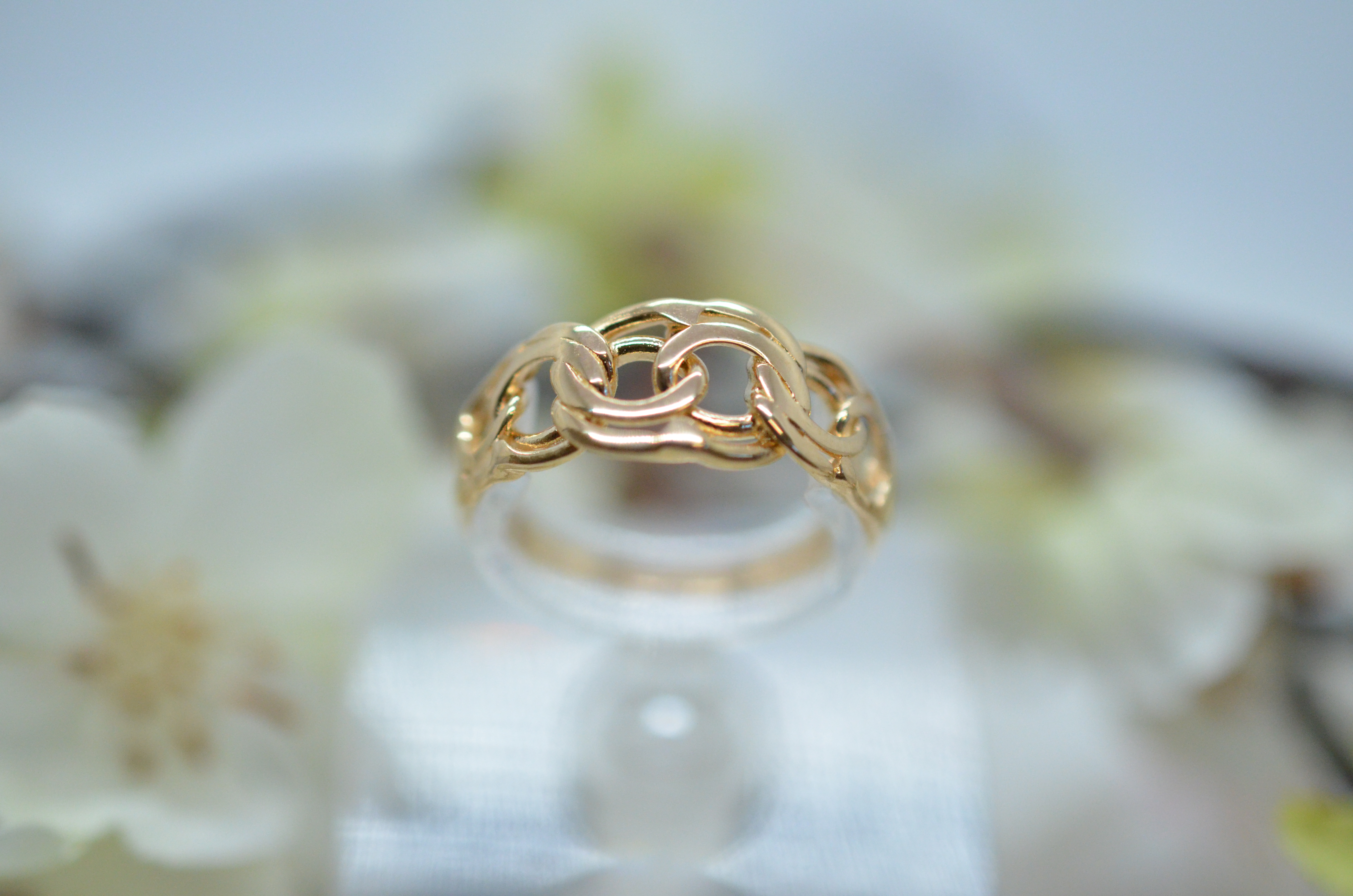 Secondhand 18k Bismarck Ring - 2