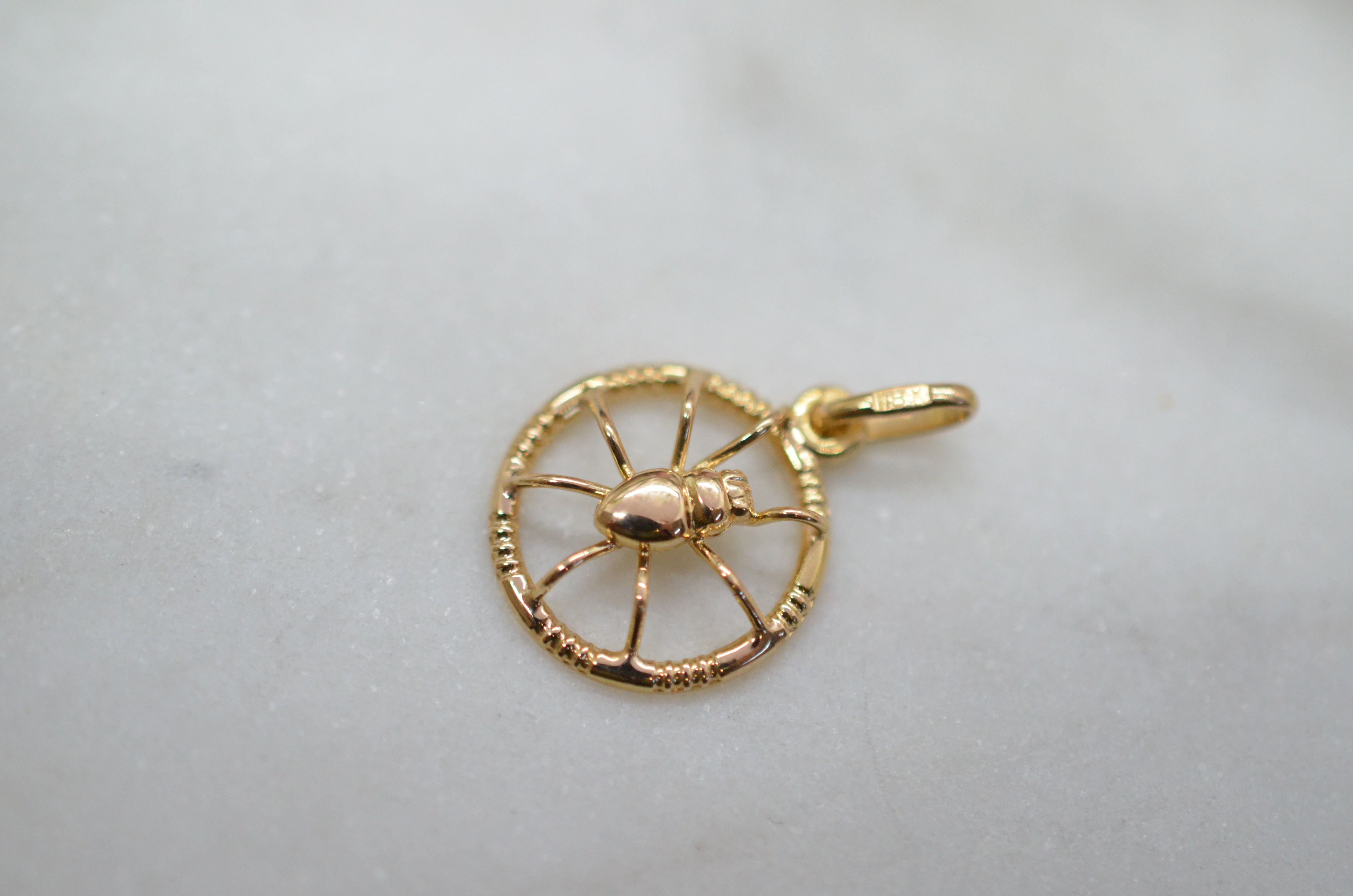 Second hand 18k berlock - 4