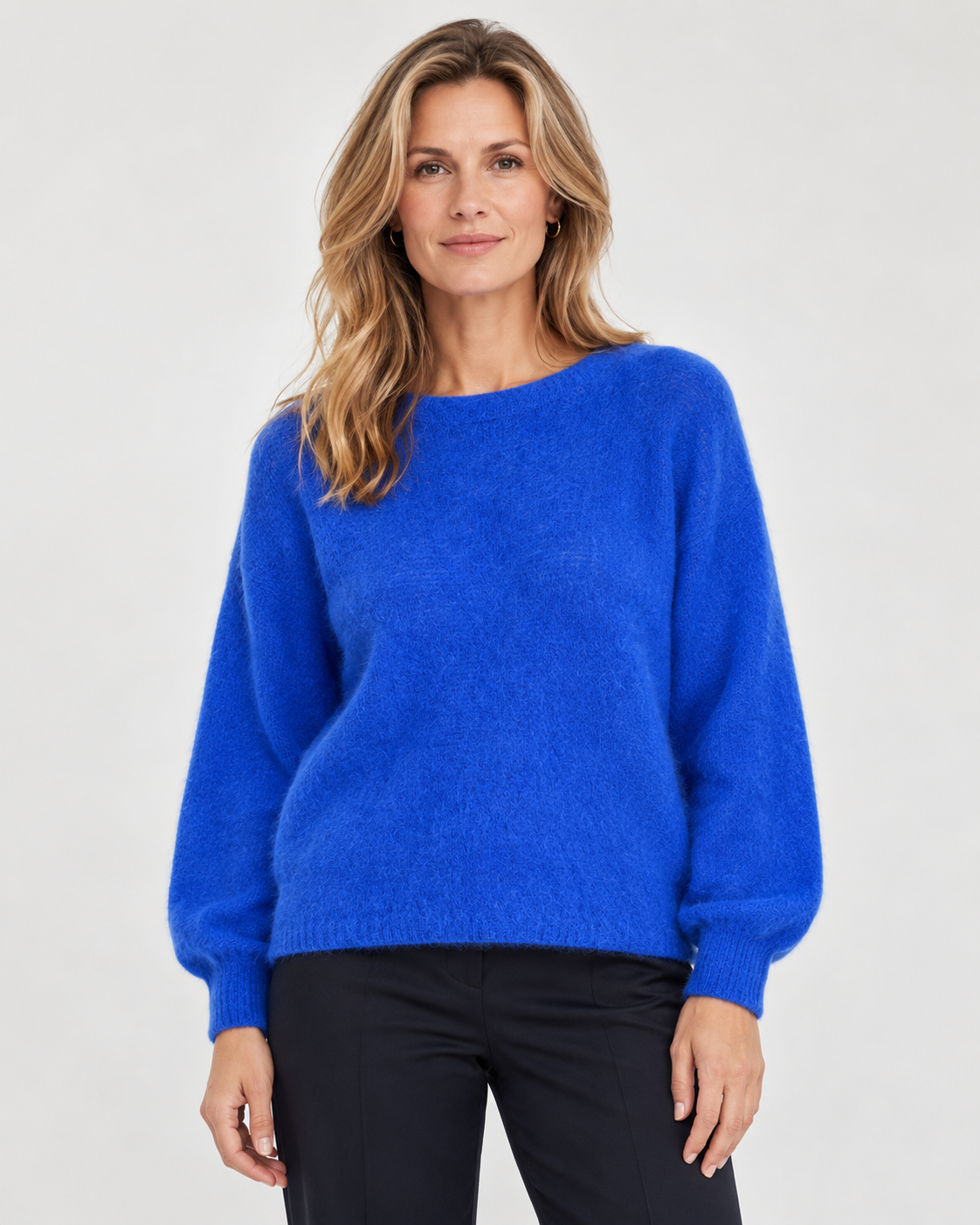Mohairjumper Alfrida chic rundringad kornblå