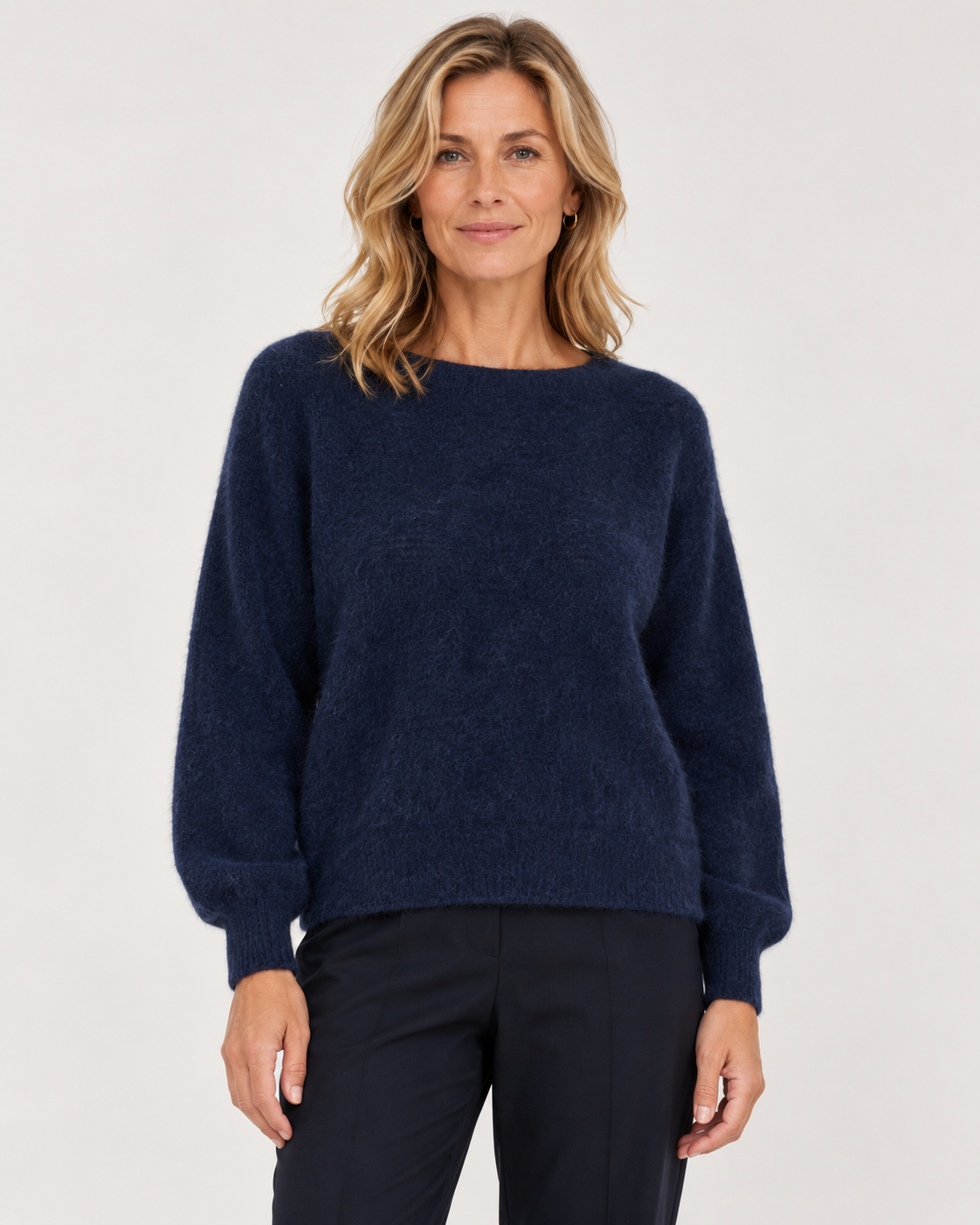 Mohairjumper Alfrida chic rundringad marinblå