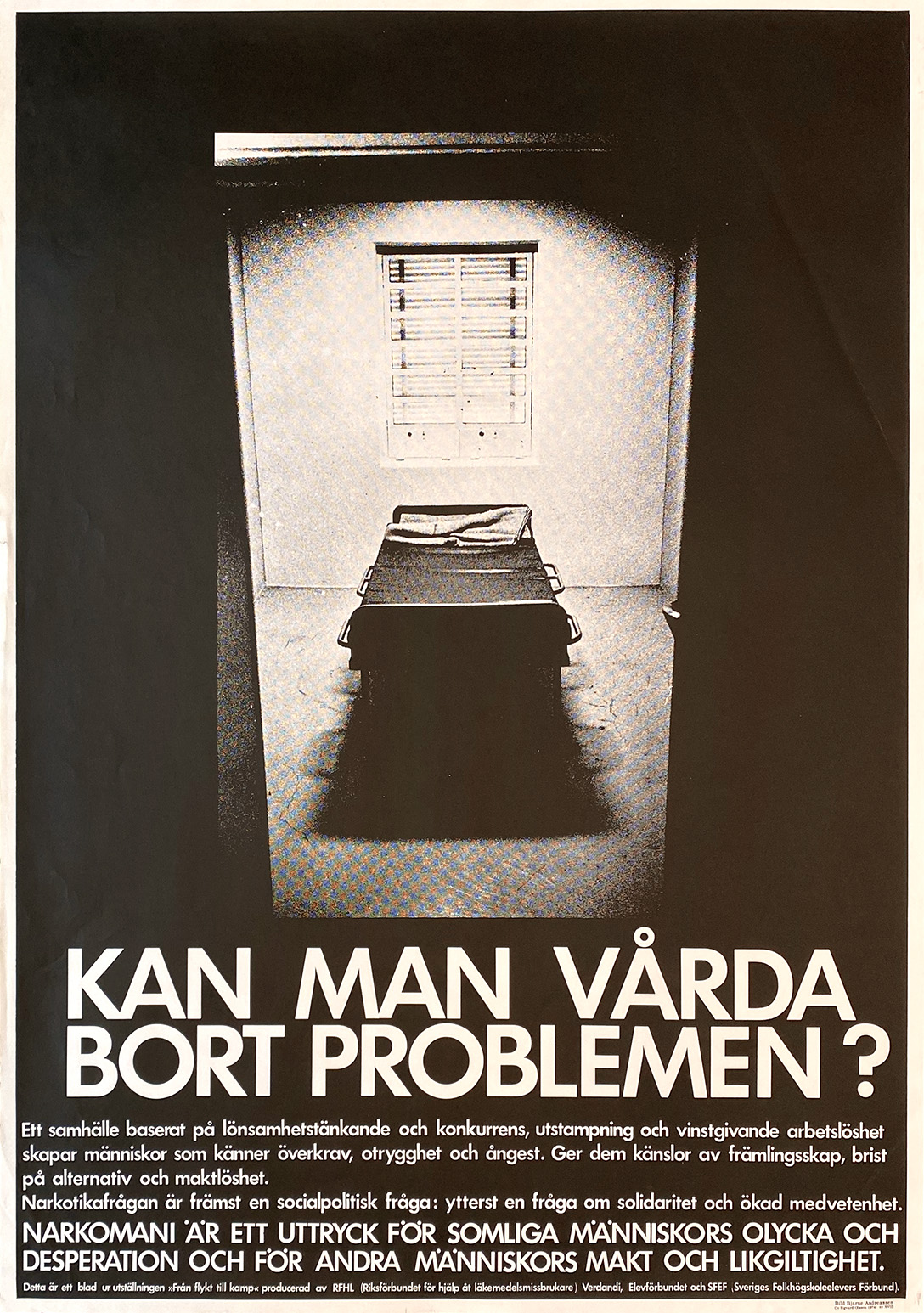 FRÅN FLYKT TILL KAMP – KAN MAN VÅRDA BORT PROBLEMEN?