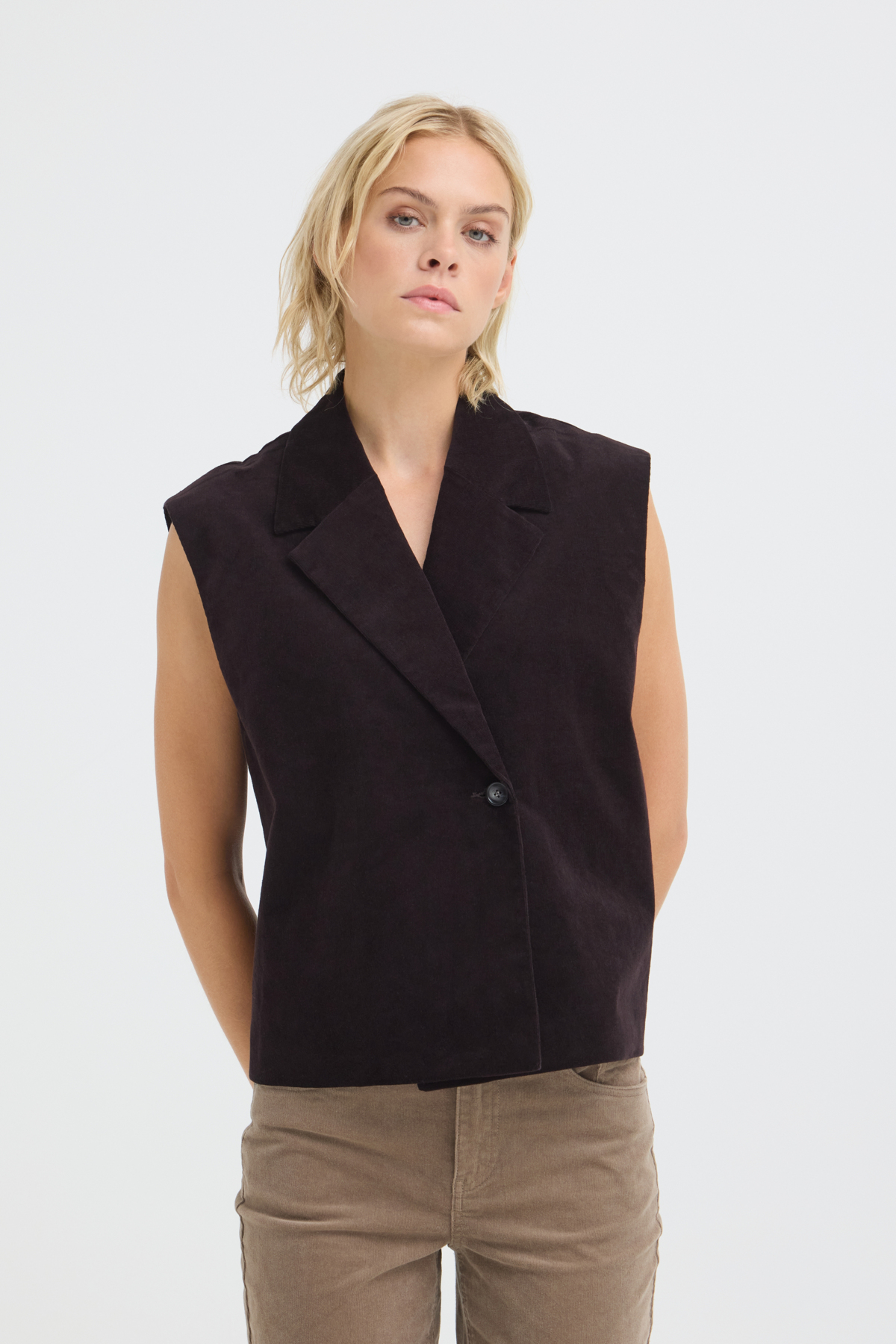 PZSALLY Waistcoat Manchesterväst Espresso