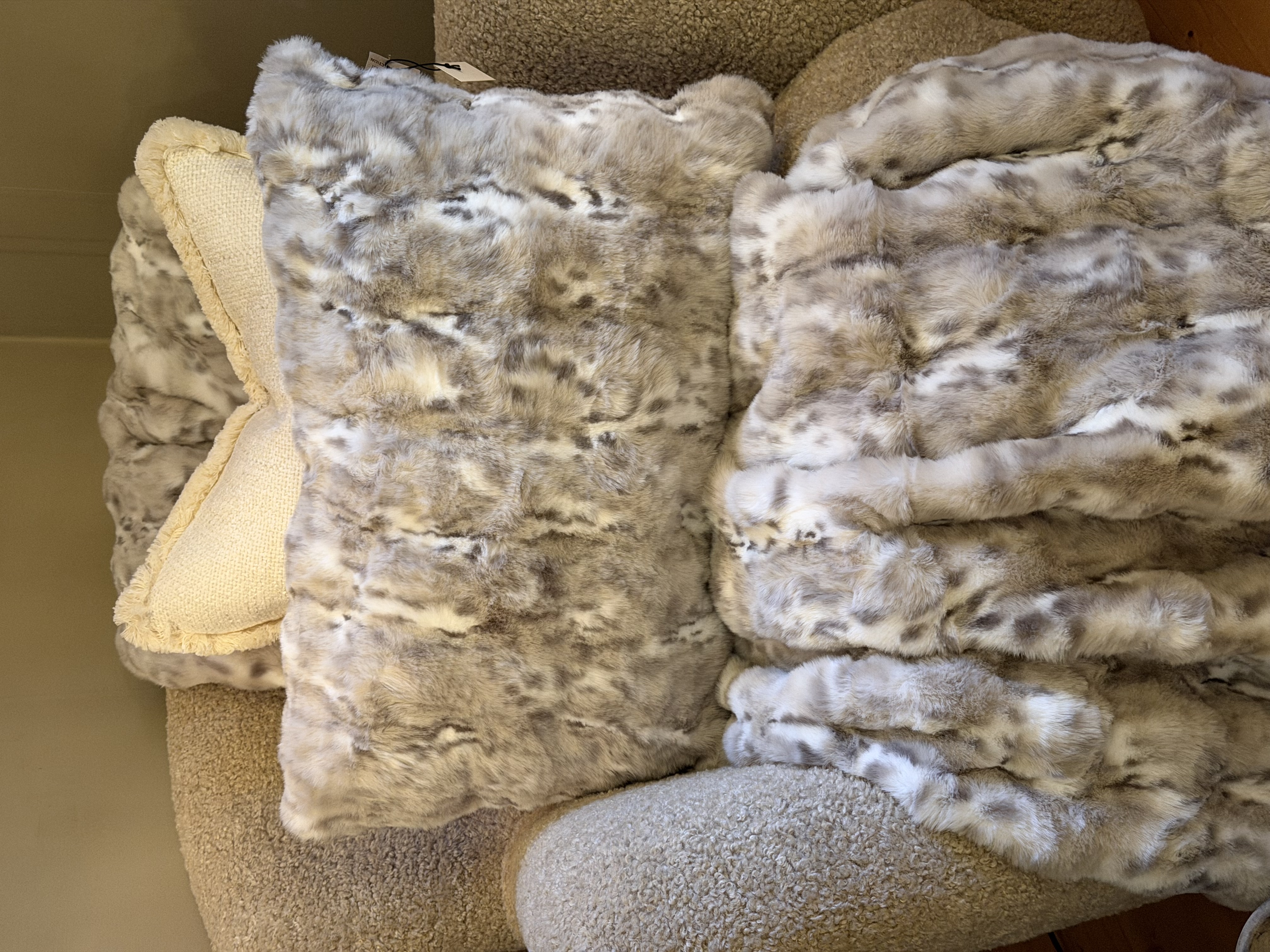 Nika blanket L - Snow leopard - 2