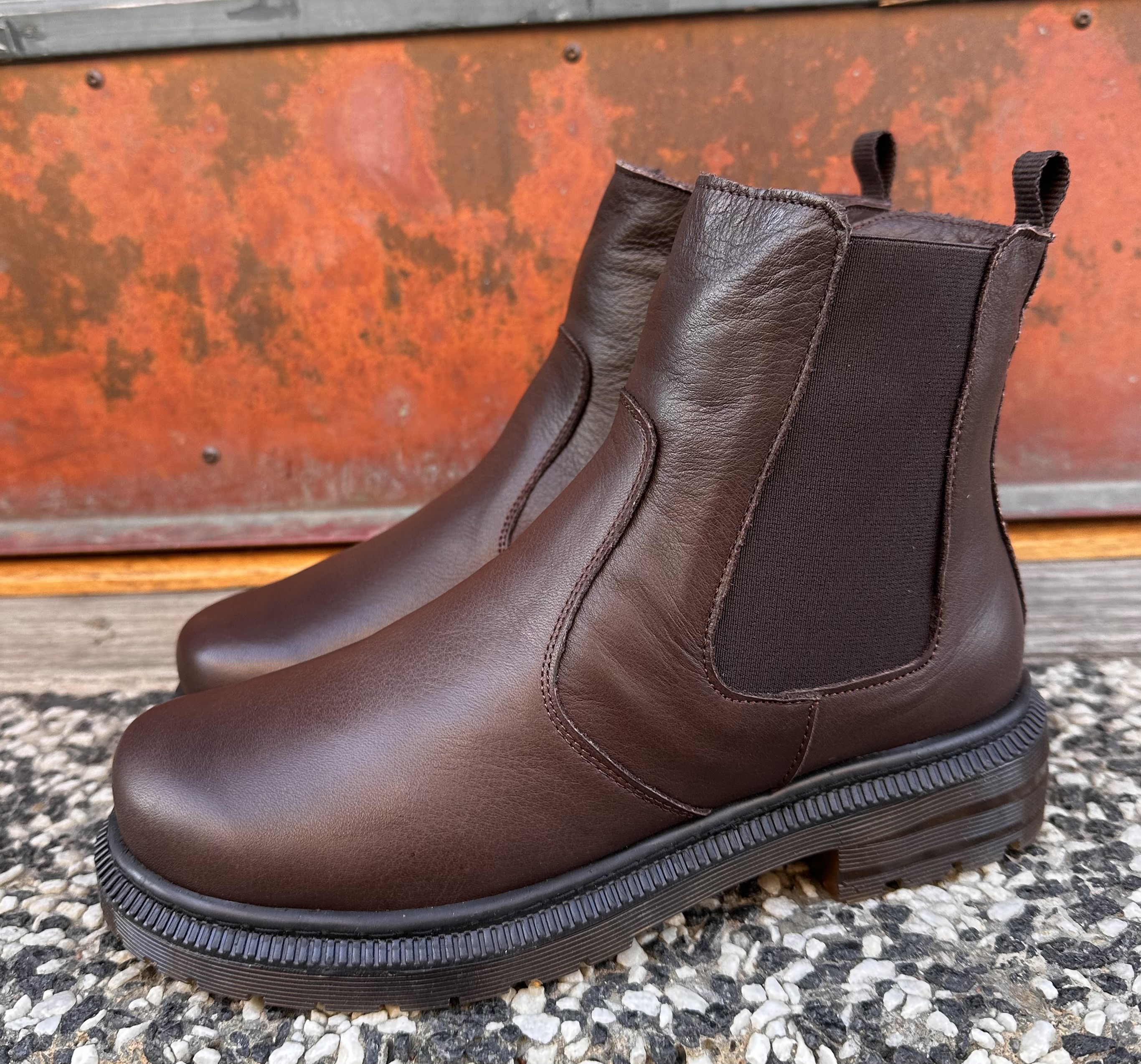Coola Chelsea boots från Charlotte of Sweden, mörkbrun
