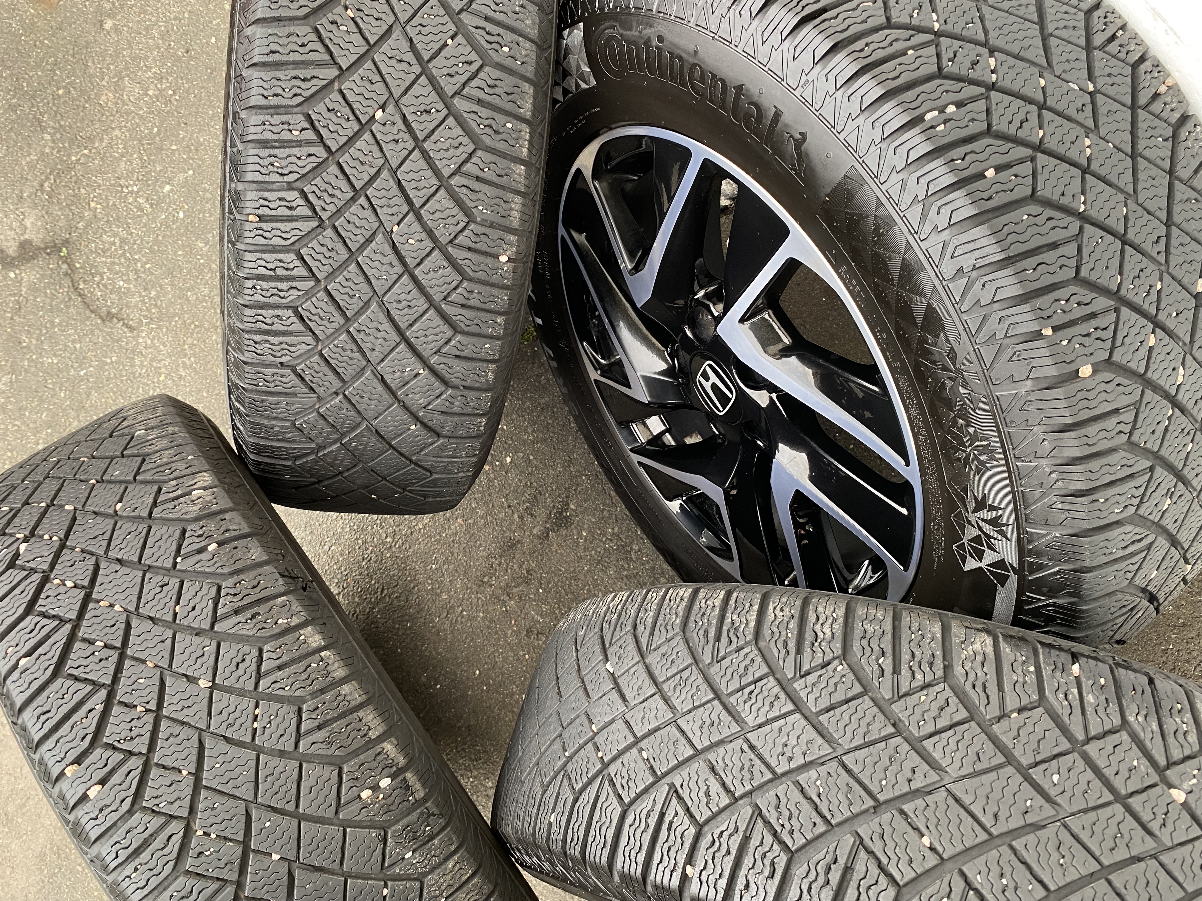 Kompletta Vinterhjul M+S | 17" Honda CR-V CMS-981/3 | 5x114.3 7x17 ET45 64.1 + 225/65 R17 106T XL Continental Viking Contact 7 | V34-2021 | 5.9mm | 5.9mm | 5.4mm | 5.4mm - 4