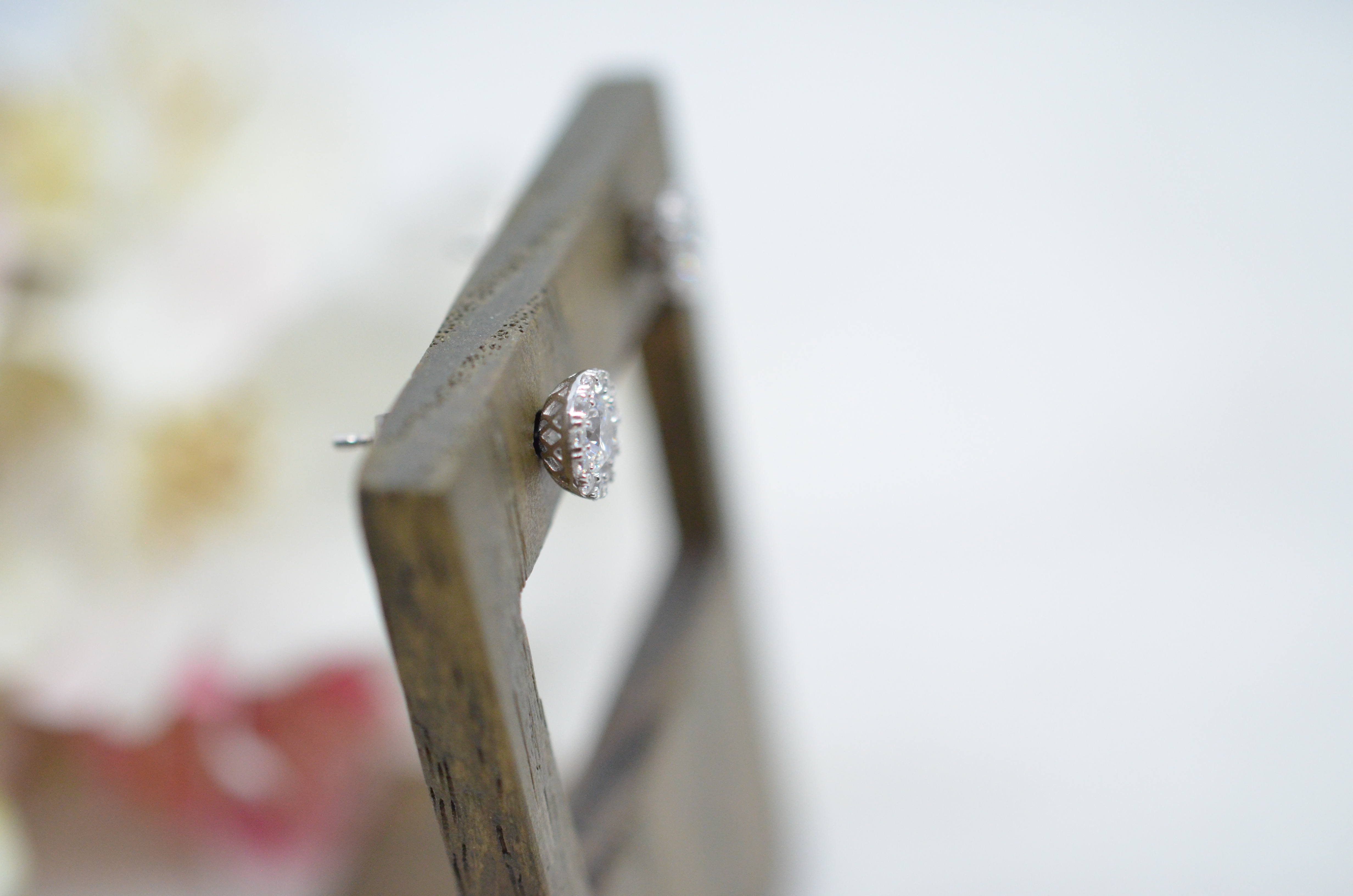 18k white gold earrings with cubic zirconia - 3