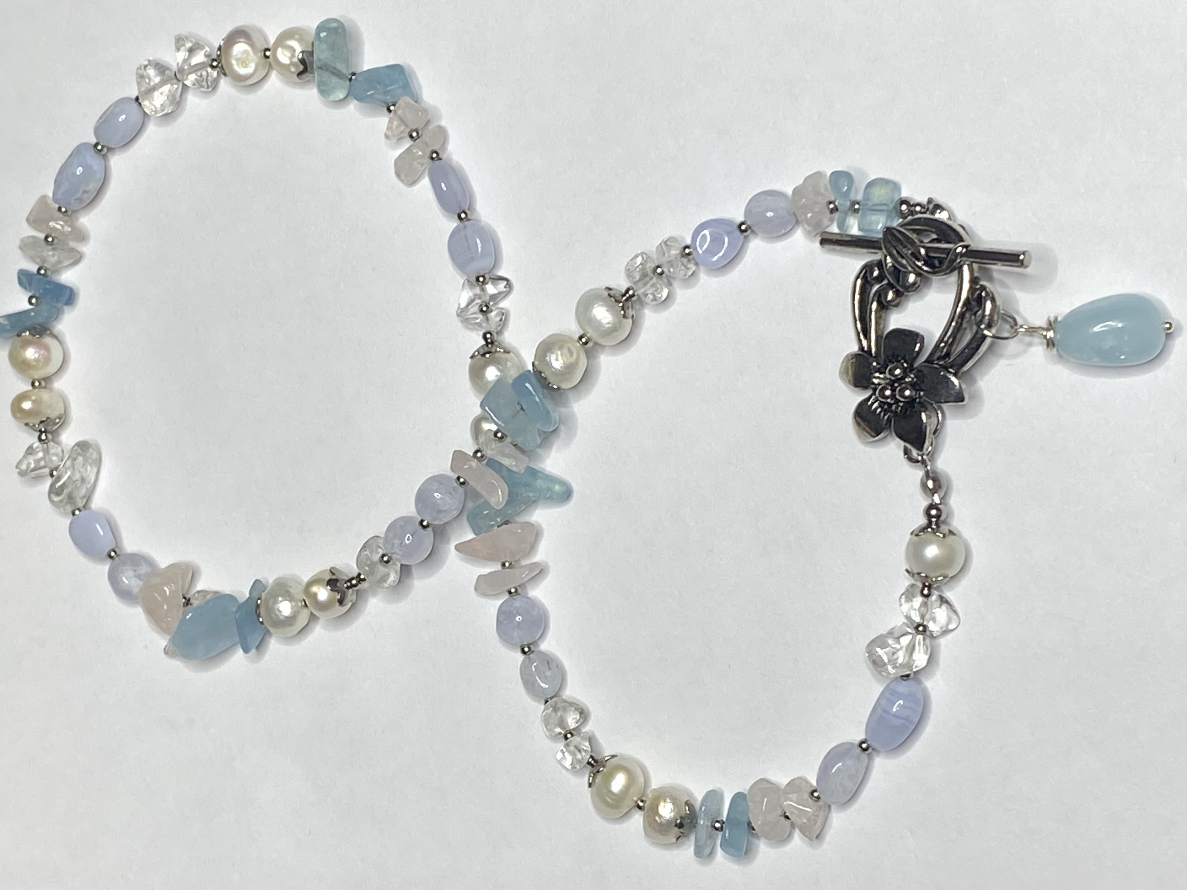 Halsband & Örhängen med Äkta Halvädelstenar