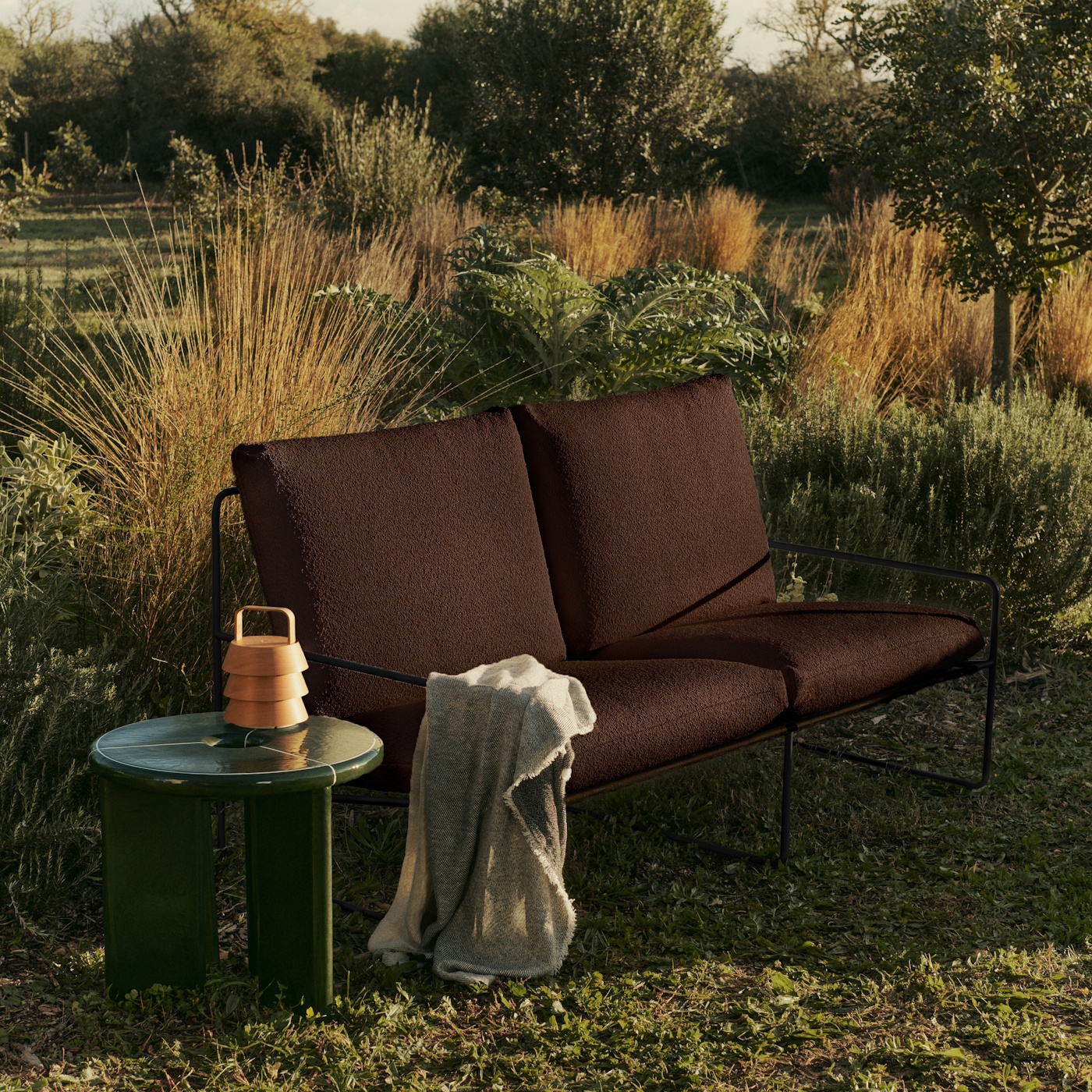 Desert 2-personers sofa, sort, Pure Bouclé, Chestnut, Ferm Living - 2