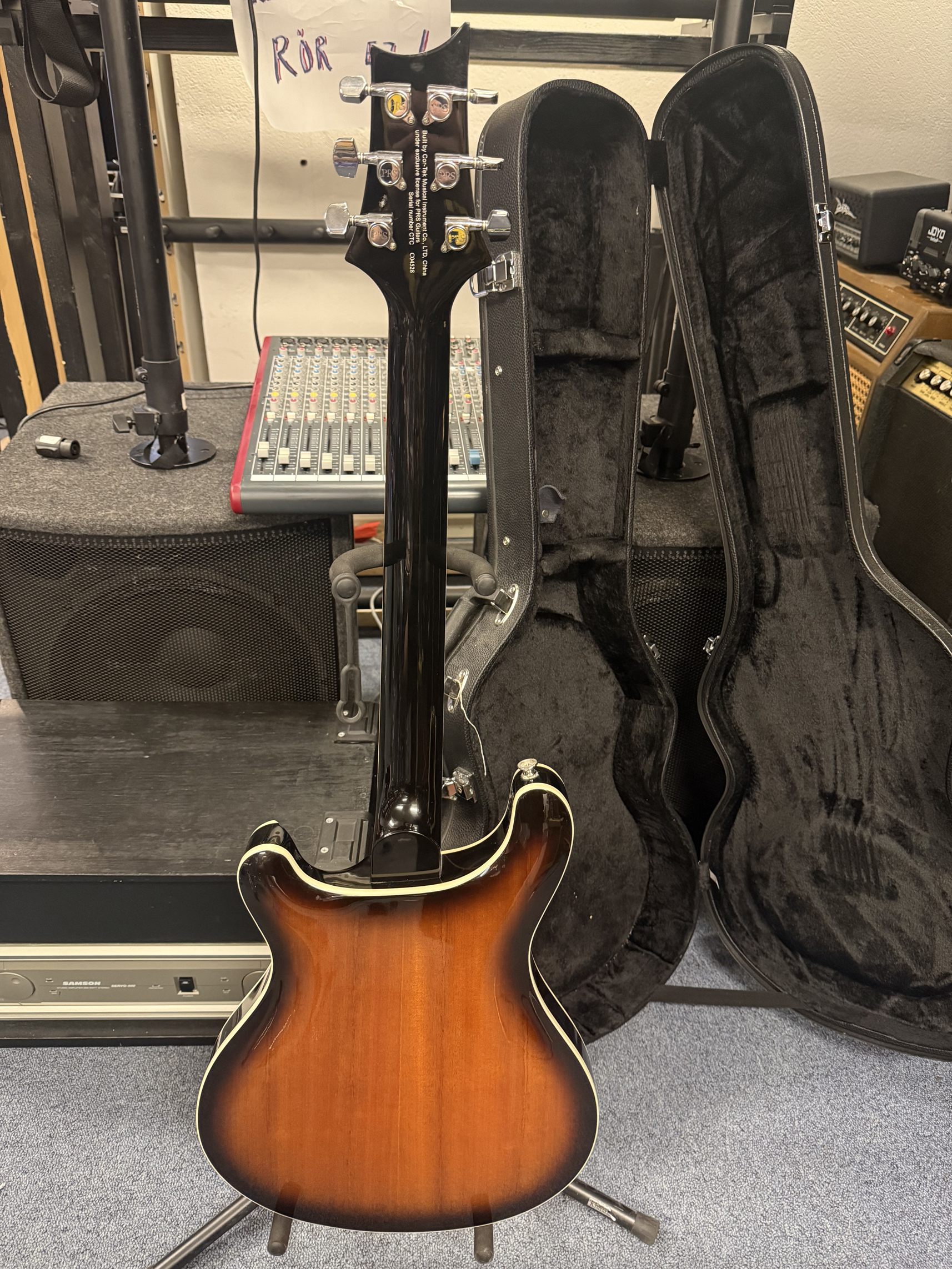 PRS SE Hollowbody inkl hardcase och strap - 3